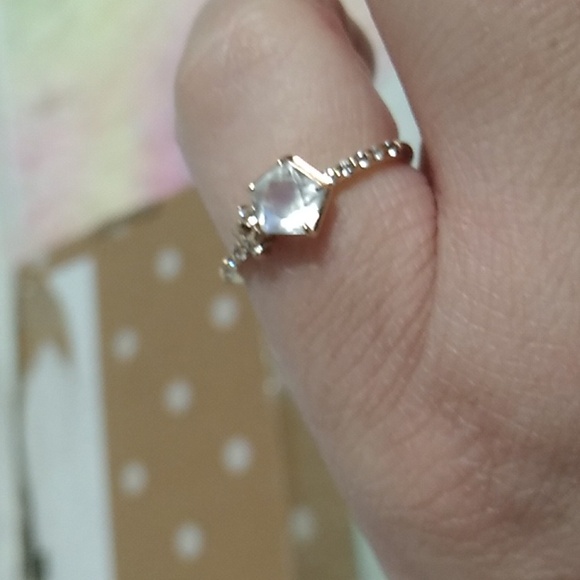 Samantha Tiara 10kt Yellow Gold Moonstone & Topaz Ring Sz.4 1/2 Like New - Picture 2 of 11